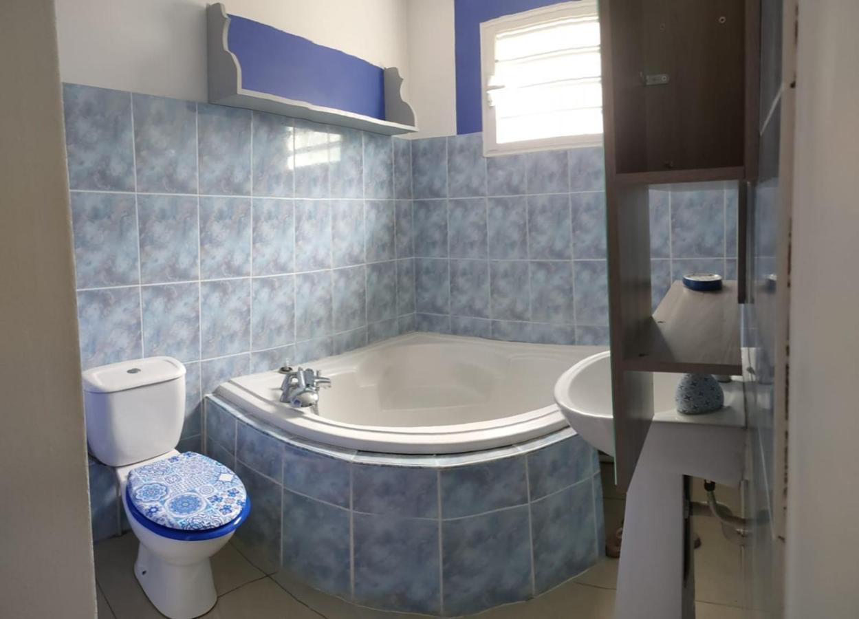 Petite Maison A 12Mn Du Bassin De Manapany Saint-Joseph Ngoại thất bức ảnh
